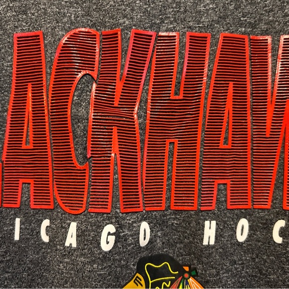 Chicago Blackhawks Officially Licensed NHL Gray Short Sleeve XL Textured Logo - Picture 6 of 15
